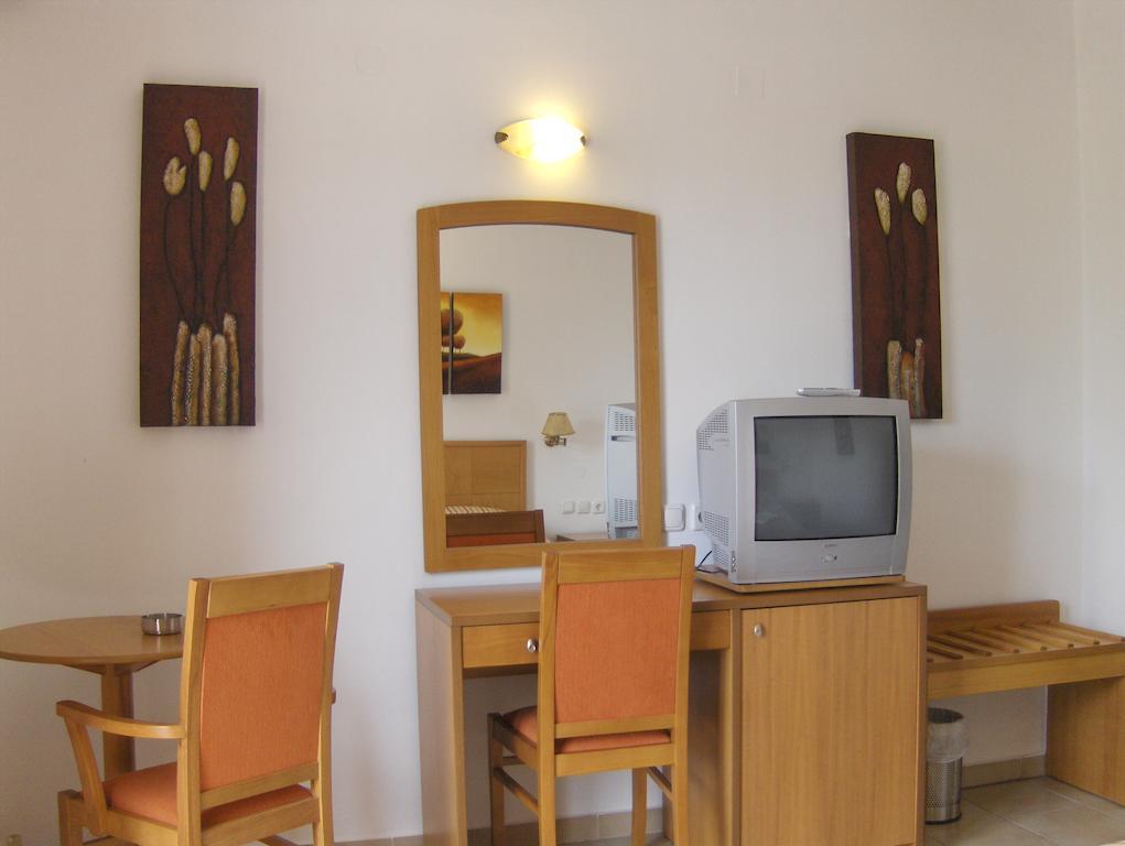 Hotel Bella Vista Mythimna Zimmer foto
